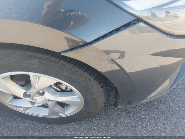 2021 HYUNDAI ELANTRA SE 15