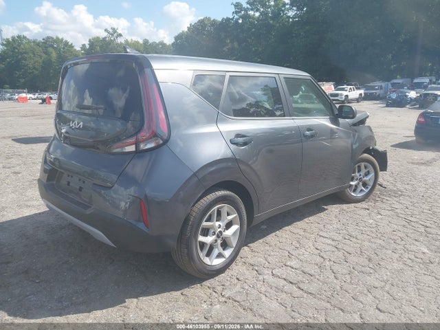 2023 KIA SOUL LX 4