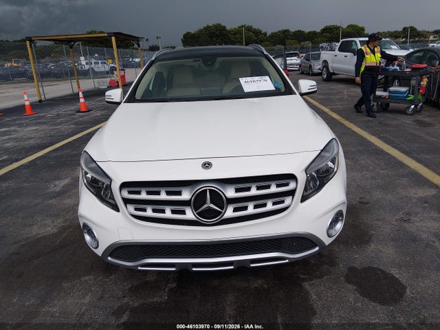 2018 MERCEDES-BENZ GLA 250 12