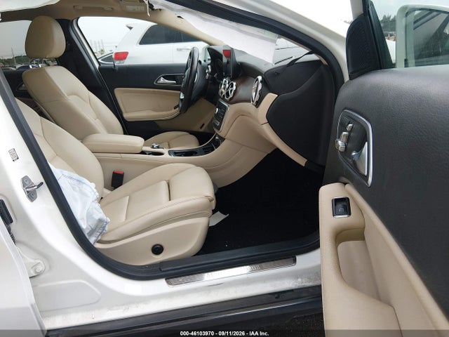 2018 MERCEDES-BENZ GLA 250 5