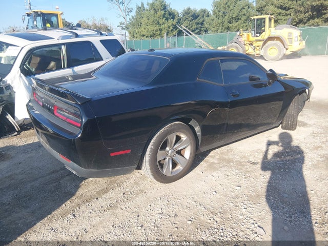 2018 DODGE CHALLENGER SXT 4