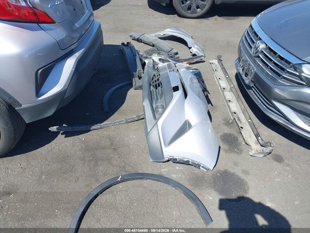 2019 TOYOTA C-HR LE 12