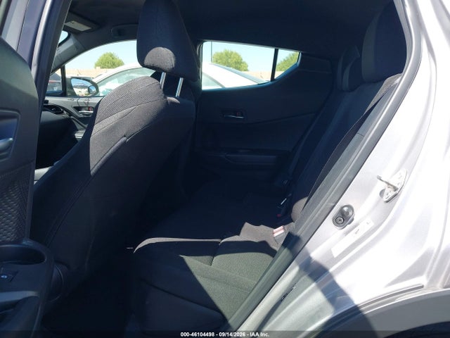 2019 TOYOTA C-HR LE 8
