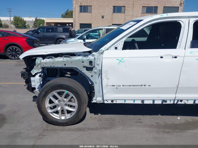 2026 JEEP GRAND CHEROKEE L LAREDO 4X2 6
