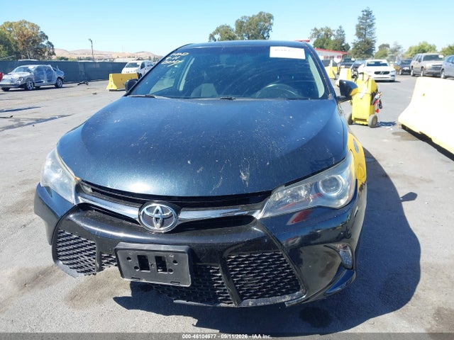 2017 TOYOTA CAMRY SE 13