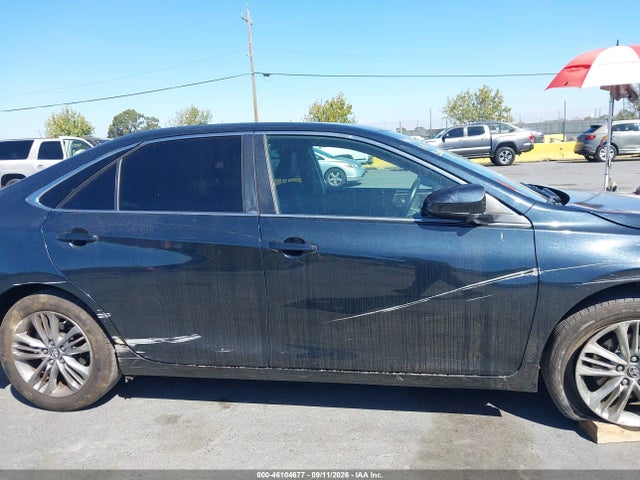 2017 TOYOTA CAMRY SE 14