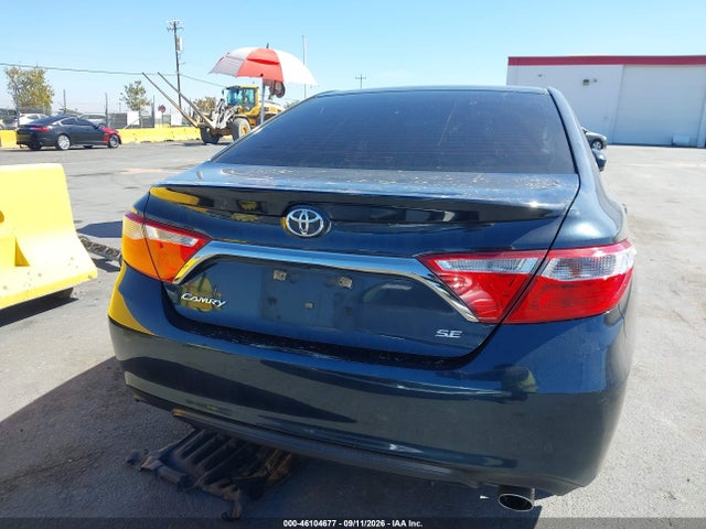 2017 TOYOTA CAMRY SE 17
