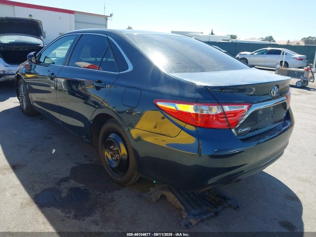 2017 TOYOTA CAMRY SE 3