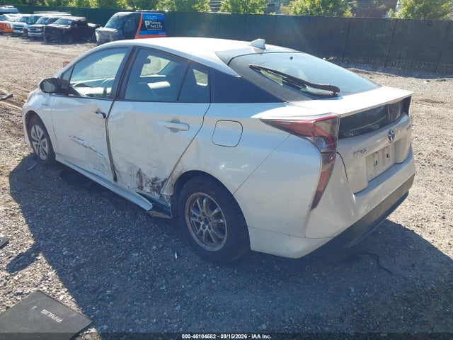 2017 TOYOTA PRIUS THREE 3
