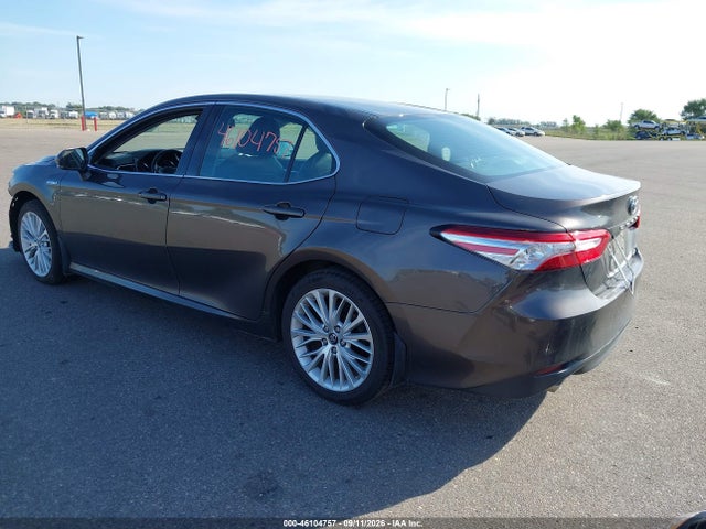 2018 TOYOTA CAMRY HYBRID XLE 3