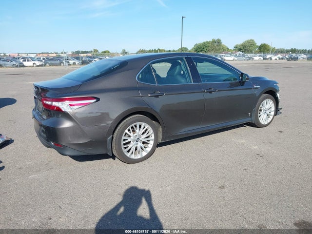 2018 TOYOTA CAMRY HYBRID XLE 4