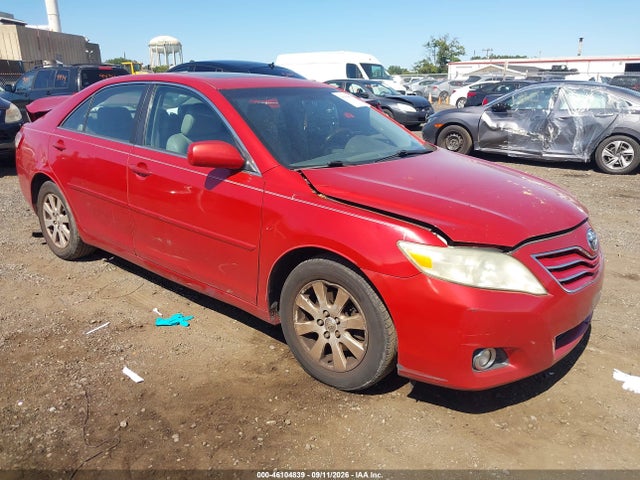 2010 TOYOTA CAMRY XLE