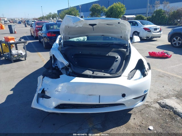 2021 TESLA MODEL Y LONG RANGE DUAL MOTOR ALL-WHEEL DRIVE 12
