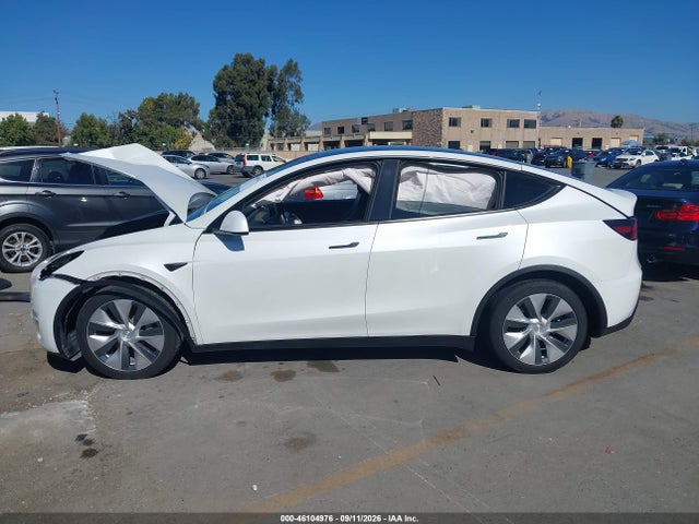 2021 TESLA MODEL Y LONG RANGE DUAL MOTOR ALL-WHEEL DRIVE 14