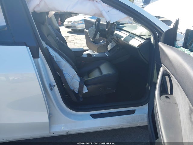 2021 TESLA MODEL Y LONG RANGE DUAL MOTOR ALL-WHEEL DRIVE 5