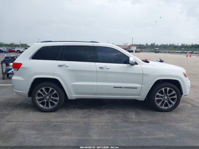 2017 JEEP GRAND CHEROKEE OVERLAND 4X4 13