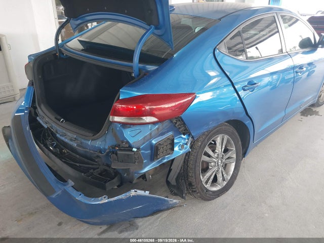 2017 HYUNDAI ELANTRA SE 6
