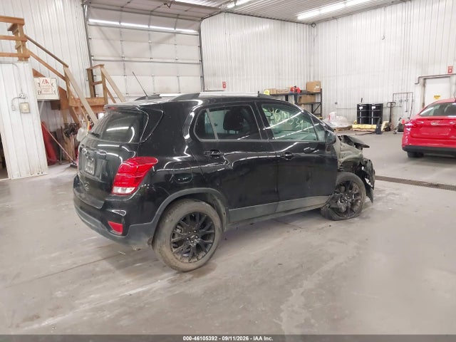 2022 CHEVROLET TRAX AWD LT 4