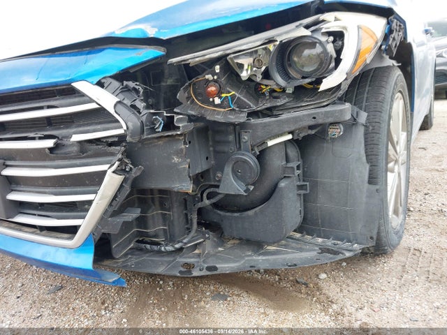 2017 HYUNDAI ELANTRA SE 19