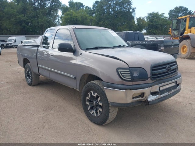 2001 TOYOTA TUNDRA SR5 V8