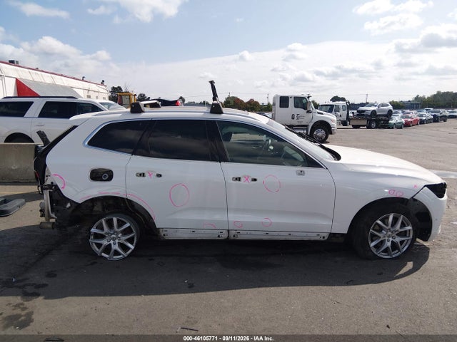 2018 VOLVO XC60 T5 MOMENTUM 14