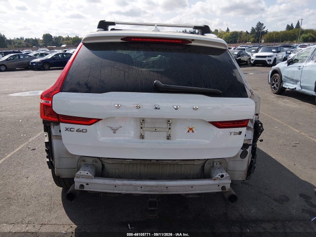 2018 VOLVO XC60 T5 MOMENTUM 17