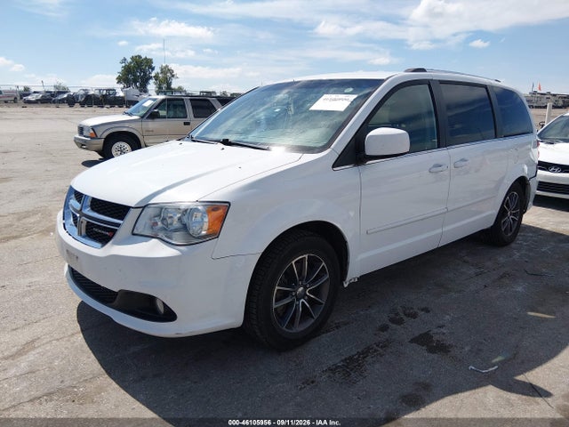 2017 DODGE GRAND CARAVAN SXT 2
