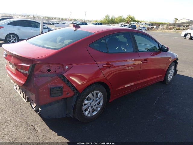 2017 HYUNDAI ELANTRA SE 4