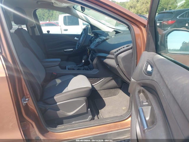 2017 FORD ESCAPE SE 5
