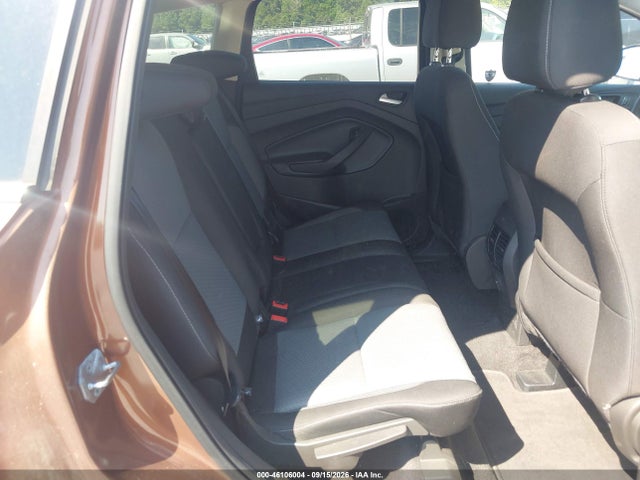 2017 FORD ESCAPE SE 8