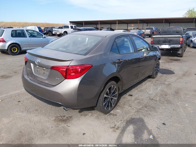 2017 TOYOTA COROLLA SE 4