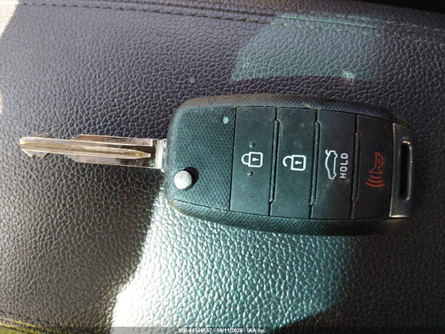 2017 KIA FORTE LX 11