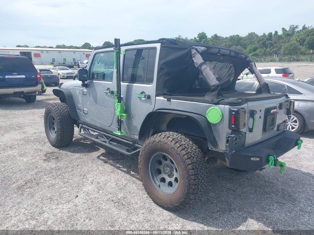 2017 JEEP WRANGLER UNLIMITED SAHARA 4X4 3