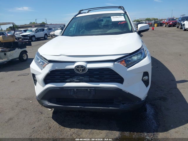 2021 TOYOTA RAV4 XLE 12