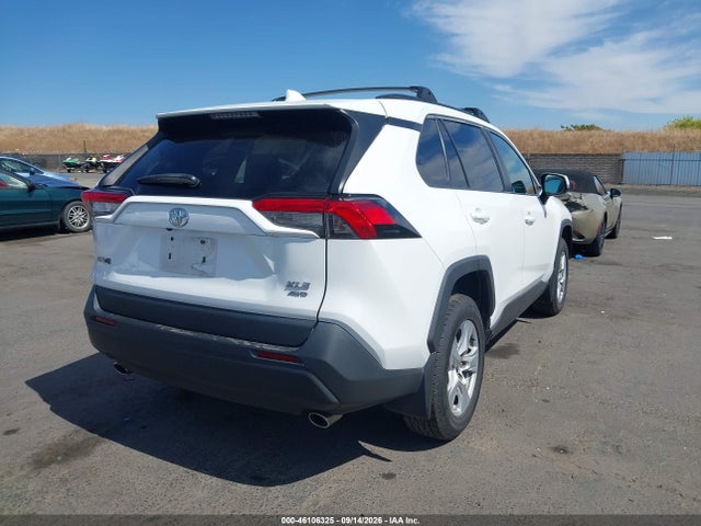 2021 TOYOTA RAV4 XLE 4