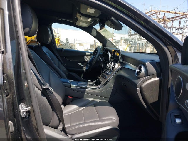 2020 MERCEDES-BENZ GLC 300 4MATIC 5