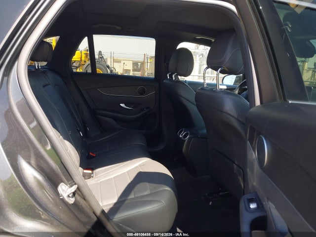 2020 MERCEDES-BENZ GLC 300 4MATIC 8