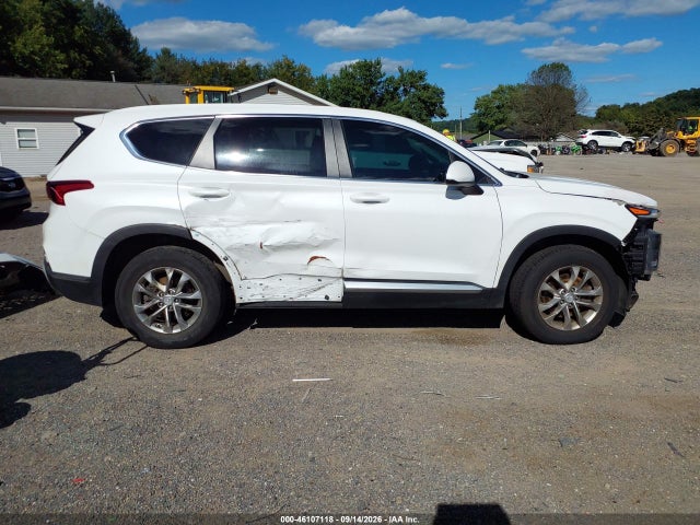 2019 HYUNDAI SANTA FE SE 14