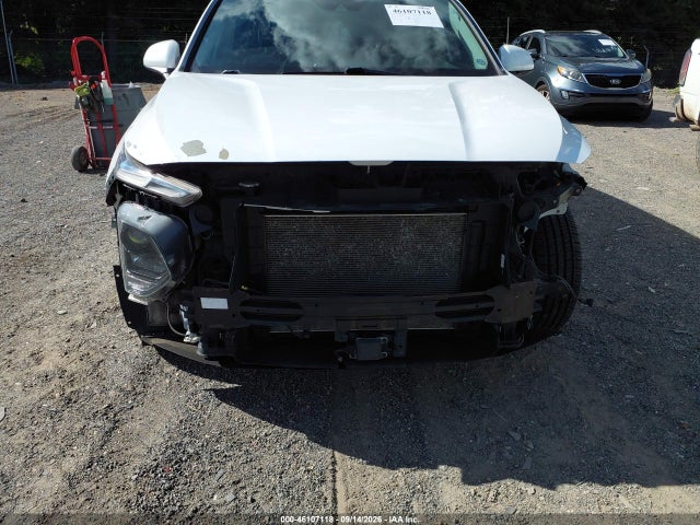 2019 HYUNDAI SANTA FE SE 18