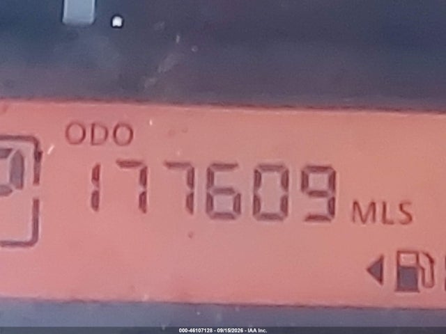 2017 NISSAN VERSA 1.6 S+ 15