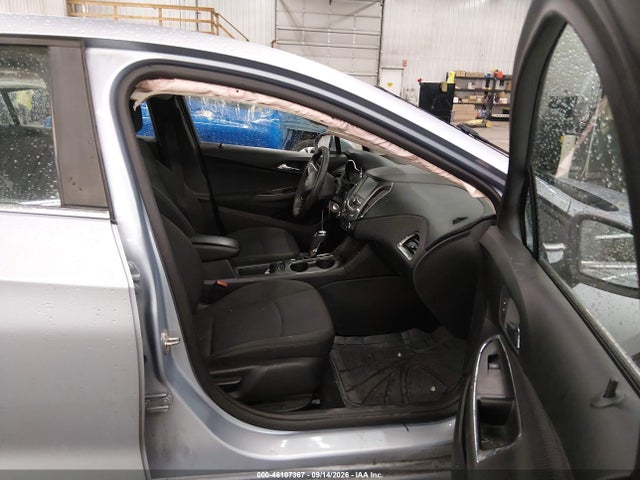 2017 CHEVROLET CRUZE LT AUTO 5