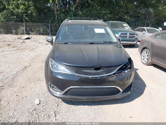 2019 CHRYSLER PACIFICA LIMITED 12