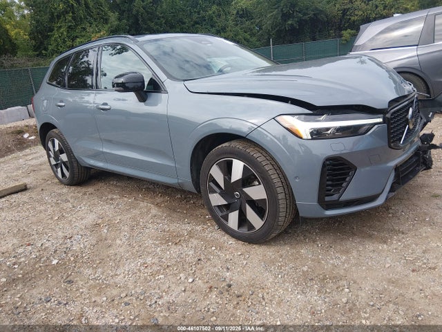 2023 VOLVO XC60 T8 PLUS DARK THEME