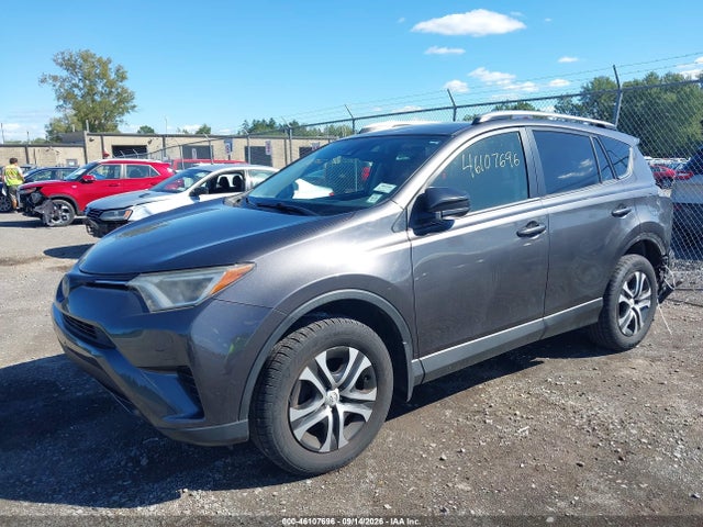 2017 TOYOTA RAV4 LE 2