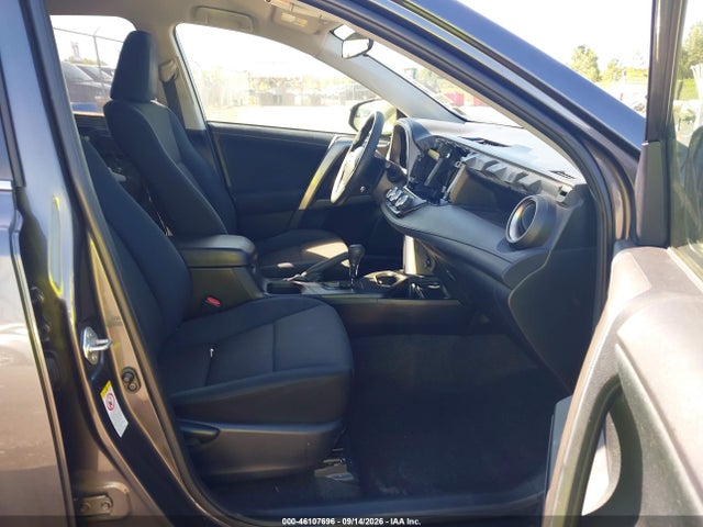 2017 TOYOTA RAV4 LE 5