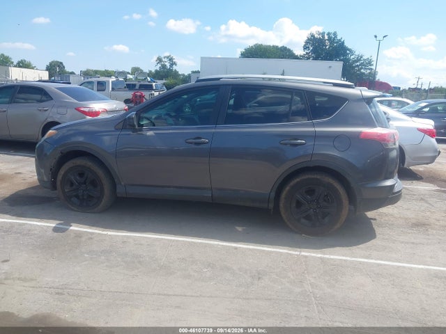 2017 TOYOTA RAV4 LE 14