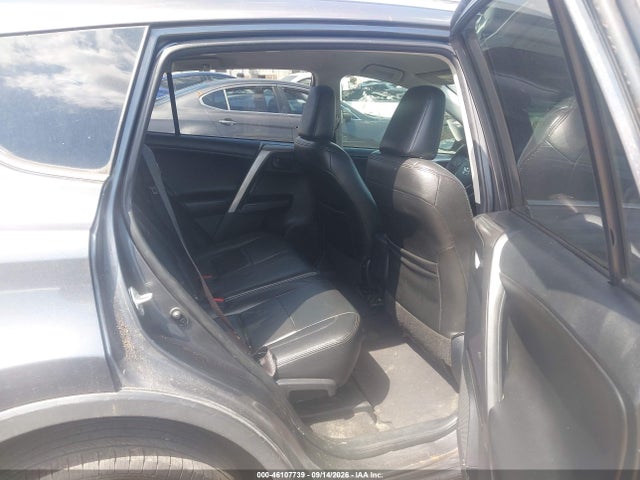 2017 TOYOTA RAV4 LE 8