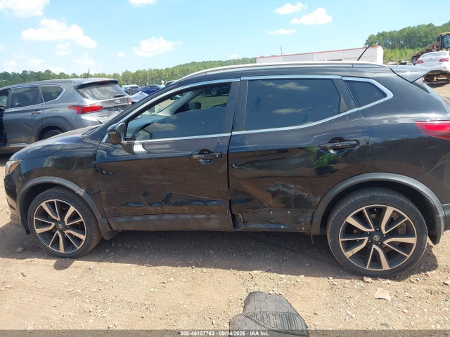 2017 NISSAN ROGUE SPORT SL 14
