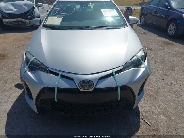 2017 TOYOTA COROLLA SE 12