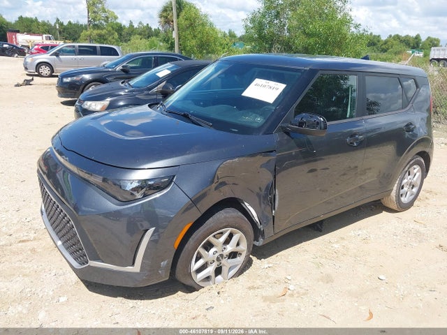 2023 KIA SOUL LX 2